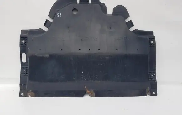 Renault Trafic III (X82) Engine splash shield/under tray 758901007R