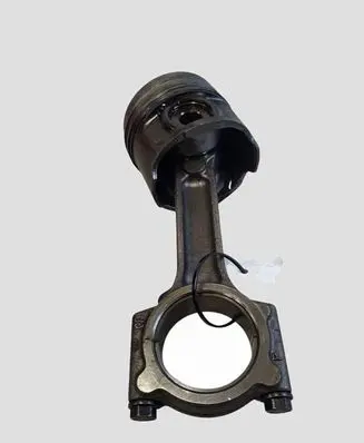Nissan Qashqai Piston with connecting rod