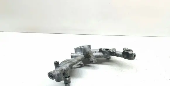 Toyota RAV 4 (XA30) Intake manifold