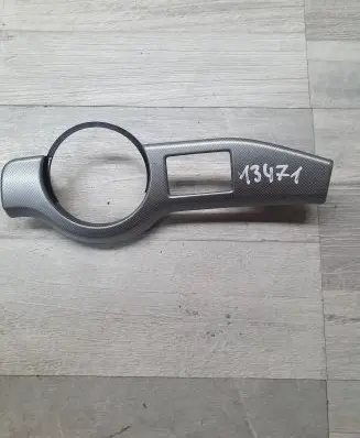 Skoda Octavia Mk2 (1Z) Dashboard glove box trim 1Z1858417