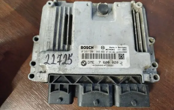 Mini One - Cooper Coupe R56 Engine control unit/module 7600020 0261201966
