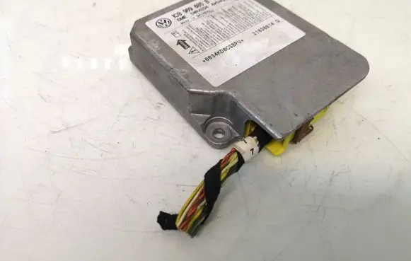 Volkswagen PASSAT B5.5 Airbag control unit/module 1C0909605B