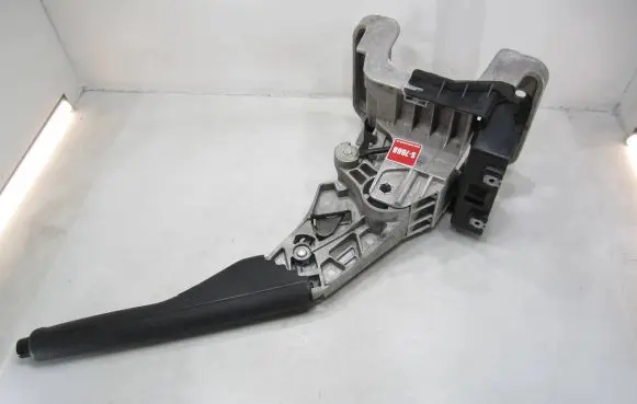 Volkswagen Caddy Hand brake release handle 1T1711303M 00003268