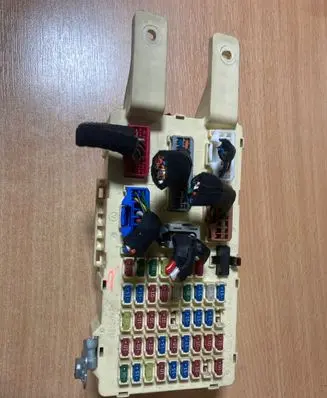 Hyundai Santa Fe Fuse module 919502B200 1006526059 282000605260669