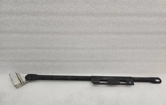 Volvo XC60 Radiator support slam panel bracket 32221888