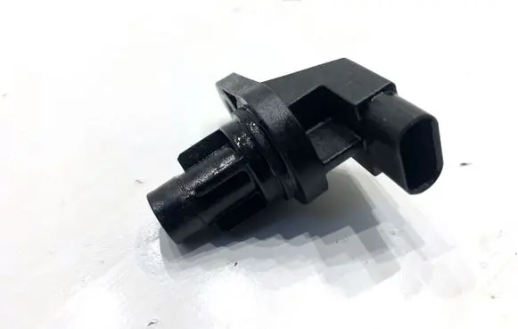 Mercedes-Benz GLK (X204) Camshaft position sensor 0232103107