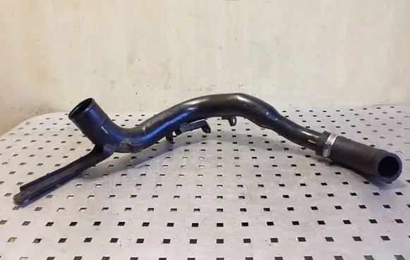 Toyota Avensis T220 Intercooler hose/pipe