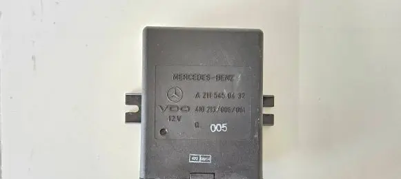 Mercedes-Benz E W211 Air suspension control unit module (rear) A2115450432 410213006001