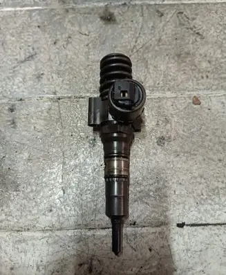Audi A3 S3 8P Fuel injector 0414720404