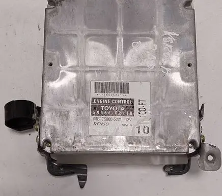Toyota Corolla E120 E130 Engine control unit/module 8966602110 MB1758005221 1758005221