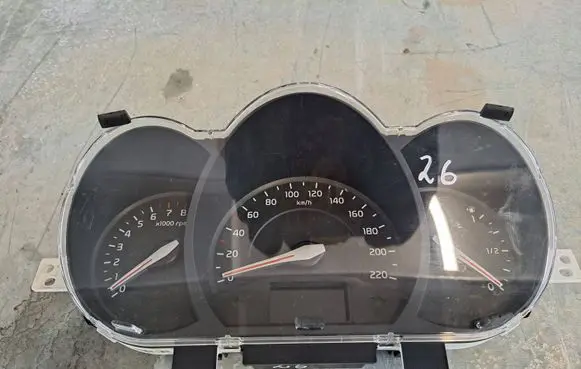 Toyota Yaris Speedometer (instrument cluster) 13E09006 940261W018