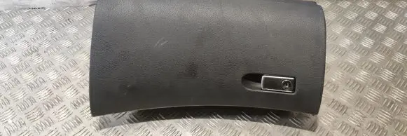 Mercedes-Benz E W213 Glove box A2136800091
