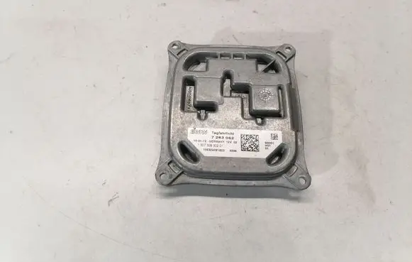 BMW X5 E70 Headlight ballast module Xenon 7263052