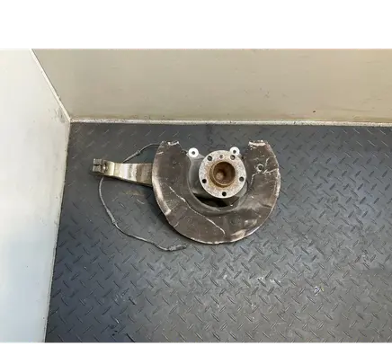 BMW 7 F01 F02 F03 F04 Front wheel hub spindle knuckle 6775767