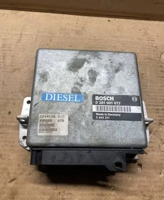 BMW 5 E34 Engine control unit/module 2244126 2242211 0281001077