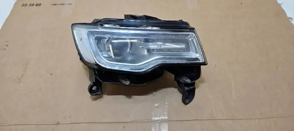 Jeep Grand Cherokee Headlight/headlamp 68111034AF