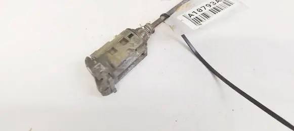 Renault Espace - Grand espace IV Front door lock (next to the handle) 