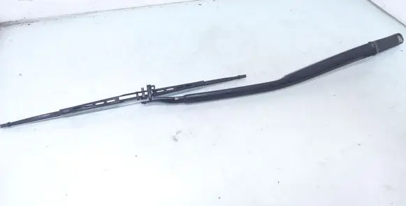Volkswagen Phaeton Front wiper blade arm