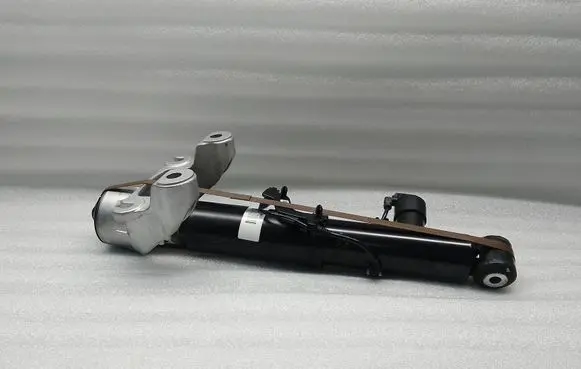 Volvo XC60 Shock absorber/damper/air suspension P32246747 3246661 EM470801