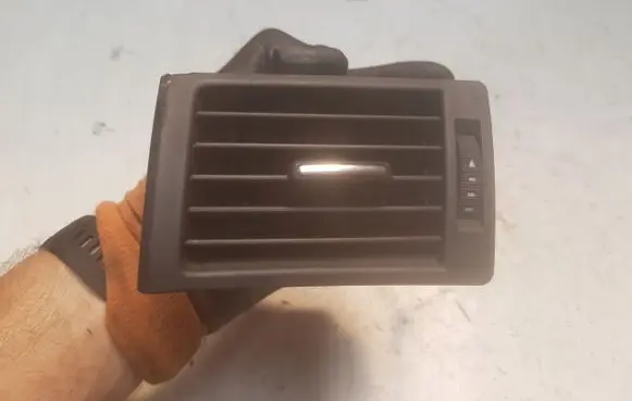 Audi A4 S4 B6 8E 8H Dashboard side air vent grill/cover trim