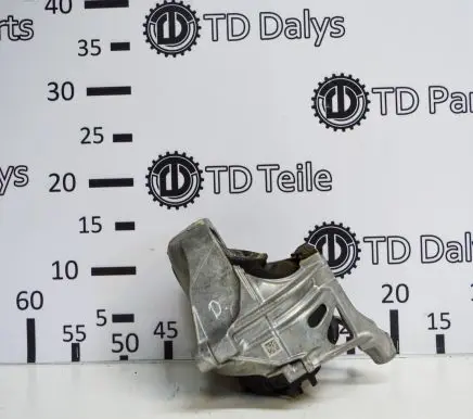 Audi Q5 SQ5 Engine mount bracket 4M0199372M