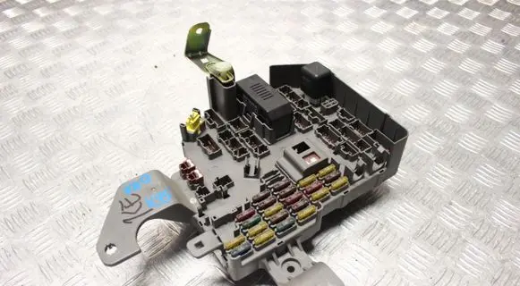 Honda Legend III KA9 Fuse box set