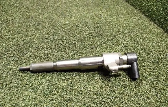 Renault Master III Fuel injector 166000372R 9FJGDEGD0