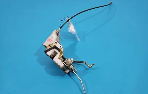 Toyota Yaris Front door lock IMPRK1519065