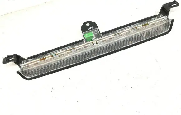 Volvo V70 Third/center stoplight 8658948