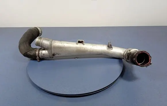 Volkswagen Phaeton Air intake hose/pipe 3D0145762J