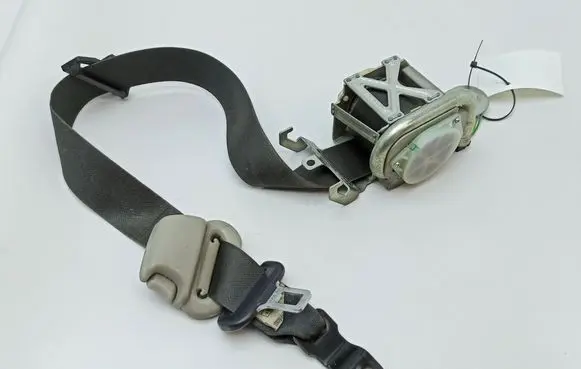 Chrysler 300 - 300C Front seatbelt 2026238