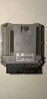 Volkswagen Touran I Engine control unit/module 03G906016DK 0281011946