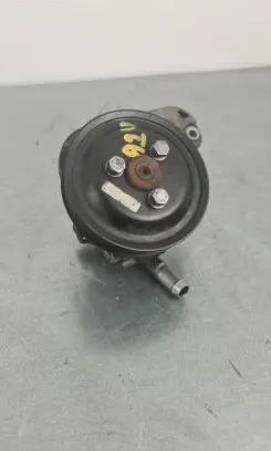 BMW X1 E84 Power steering pump 6788838 7810898