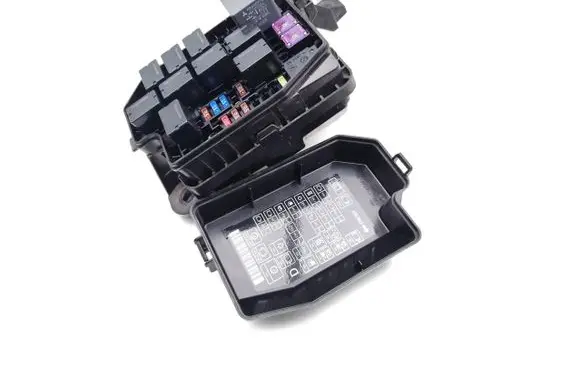 Mitsubishi Outlander Fuse module 8627A030