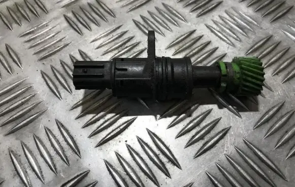 Mazda 323 F Speed sensor (speedometer sensor) tr0100