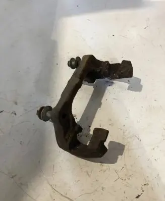 BMW X6 E71 Front brake caliper 896