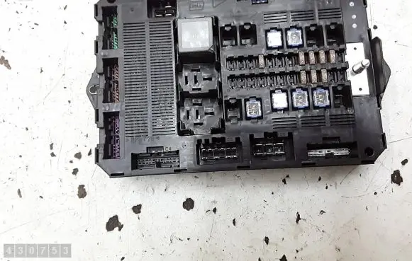 Jaguar XF Fuse module bx2314b476aa