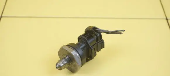 Ford C-MAX II Fuel pressure sensor BM5G9F972BA JQDB