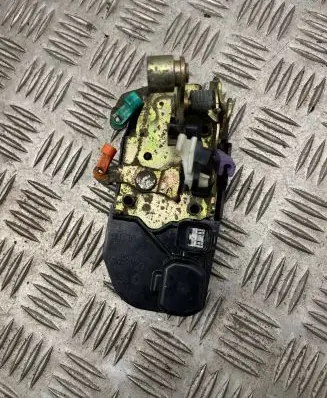 Chrysler Grand Voyager IV Front door lock