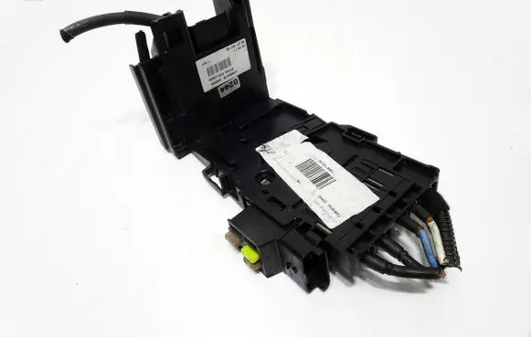 Peugeot 3008 I Fuse module 28236841 SW06A HW09A