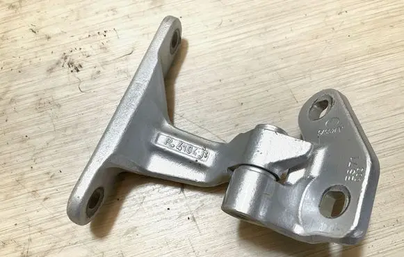 Mercedes-Benz Sprinter W907 W910 Rear door lower hinge A046575