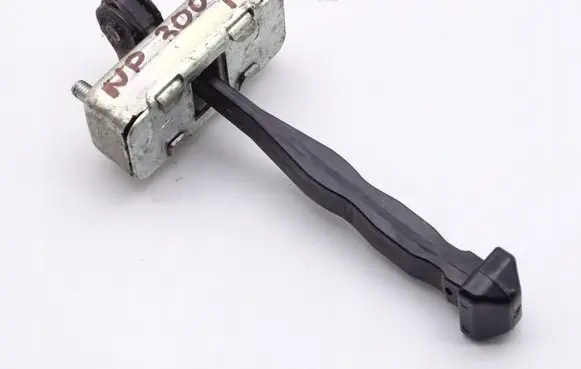 Nissan Navara Rear door check strap stopper