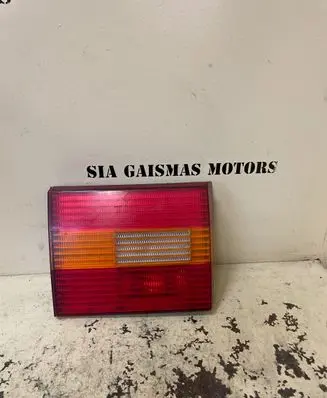 Volkswagen PASSAT B4 Tailgate rear/tail lights
