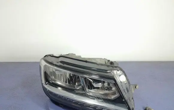 Volkswagen Tiguan Headlight/headlamp 5NB941036D