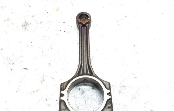 Volkswagen Polo V 6R Connecting rod/conrod 
