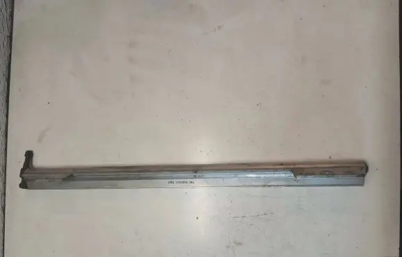 Volvo XC90 Fuel distributor 8658593