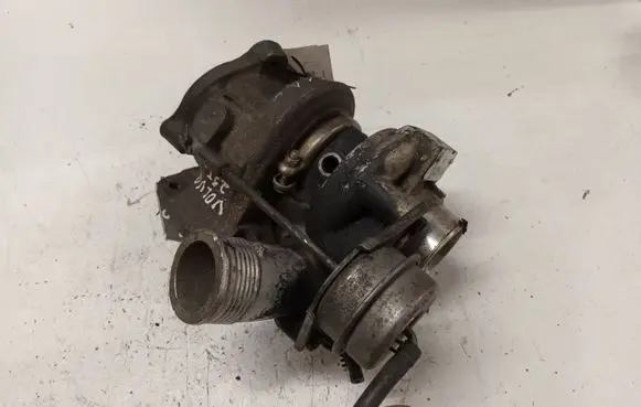 Volvo V70 Turbo 6071455 4937706202 30650634