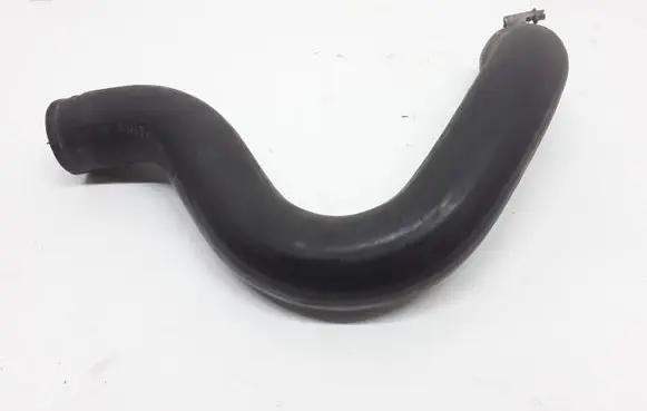 Volvo S60 Engine coolant pipe/hose 8671393