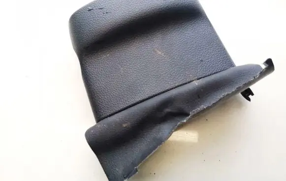 Volkswagen Jetta VI Steering wheel column trim 5n0858565a 5n0858560c