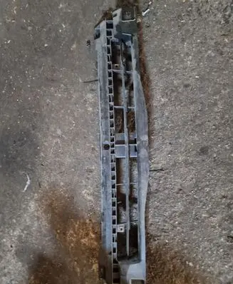 Opel Vivaro Front bumper mounting bracket 93856003